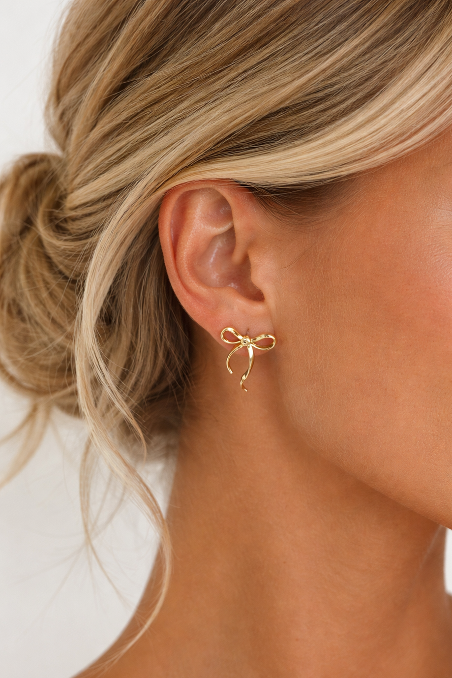 Paloma Bow Matte Earrings