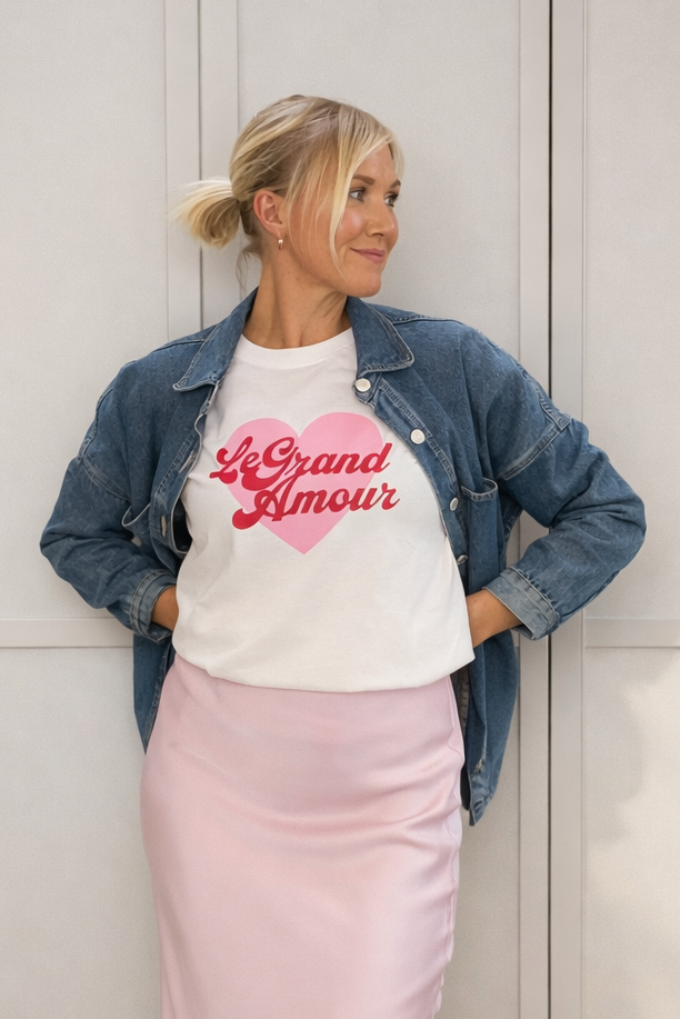 Le Grand Amour T-Shirt